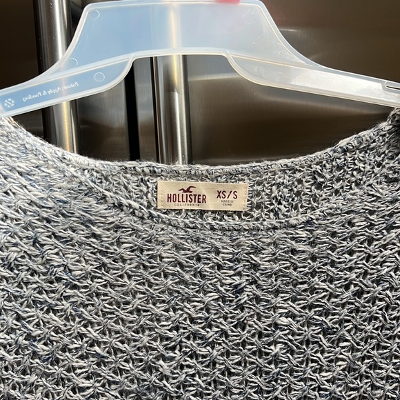 Hollister Sweater - Picture 3 of 3